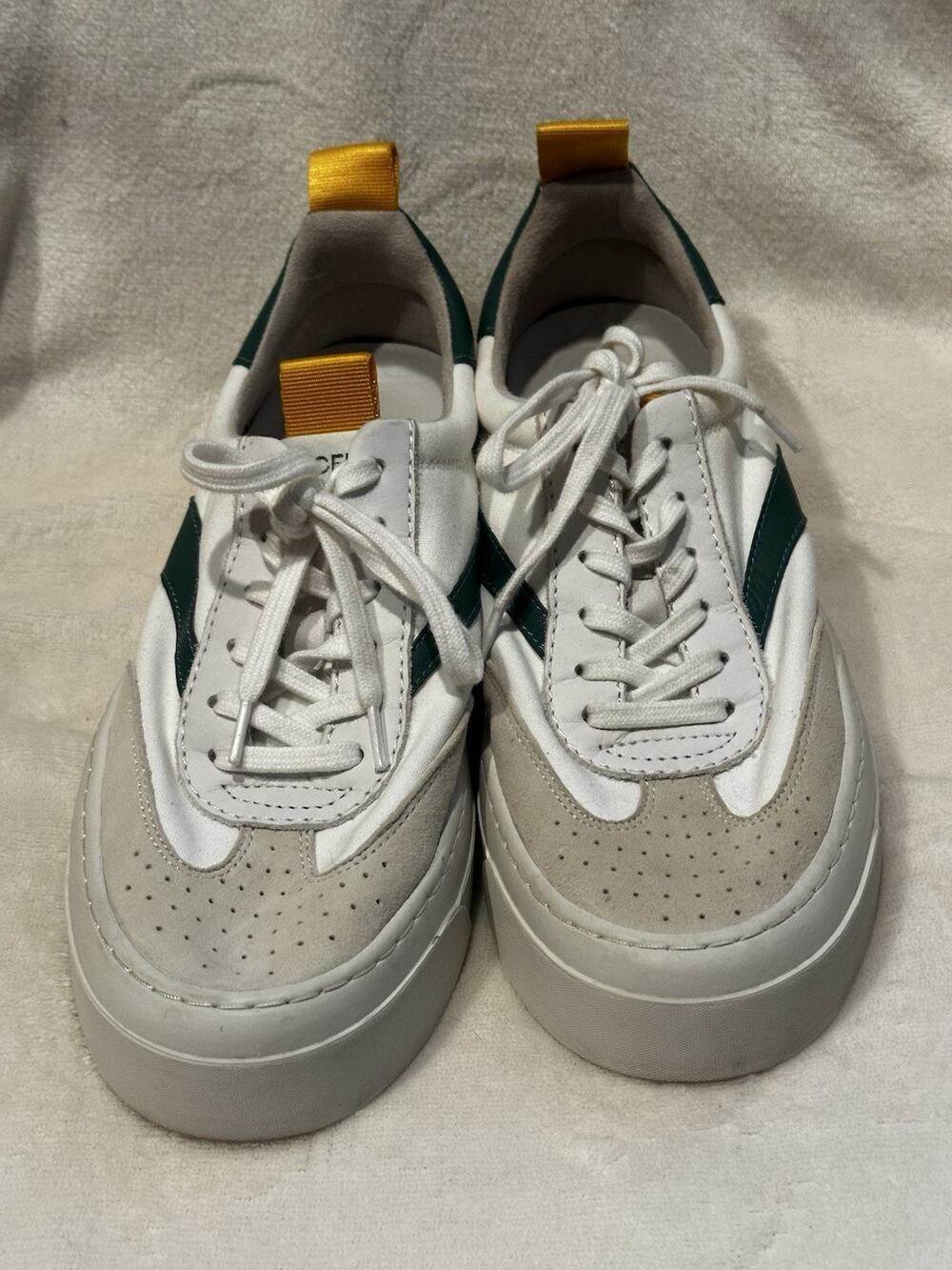 ONCEPT Lagos Size 7.5 Canvas Leather Designer Fashion Sneaker Green White Casual